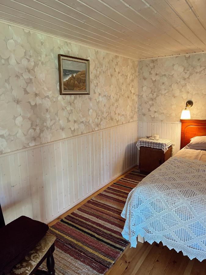 Hotel Muhu Tonise Talu à Liiva  Extérieur photo