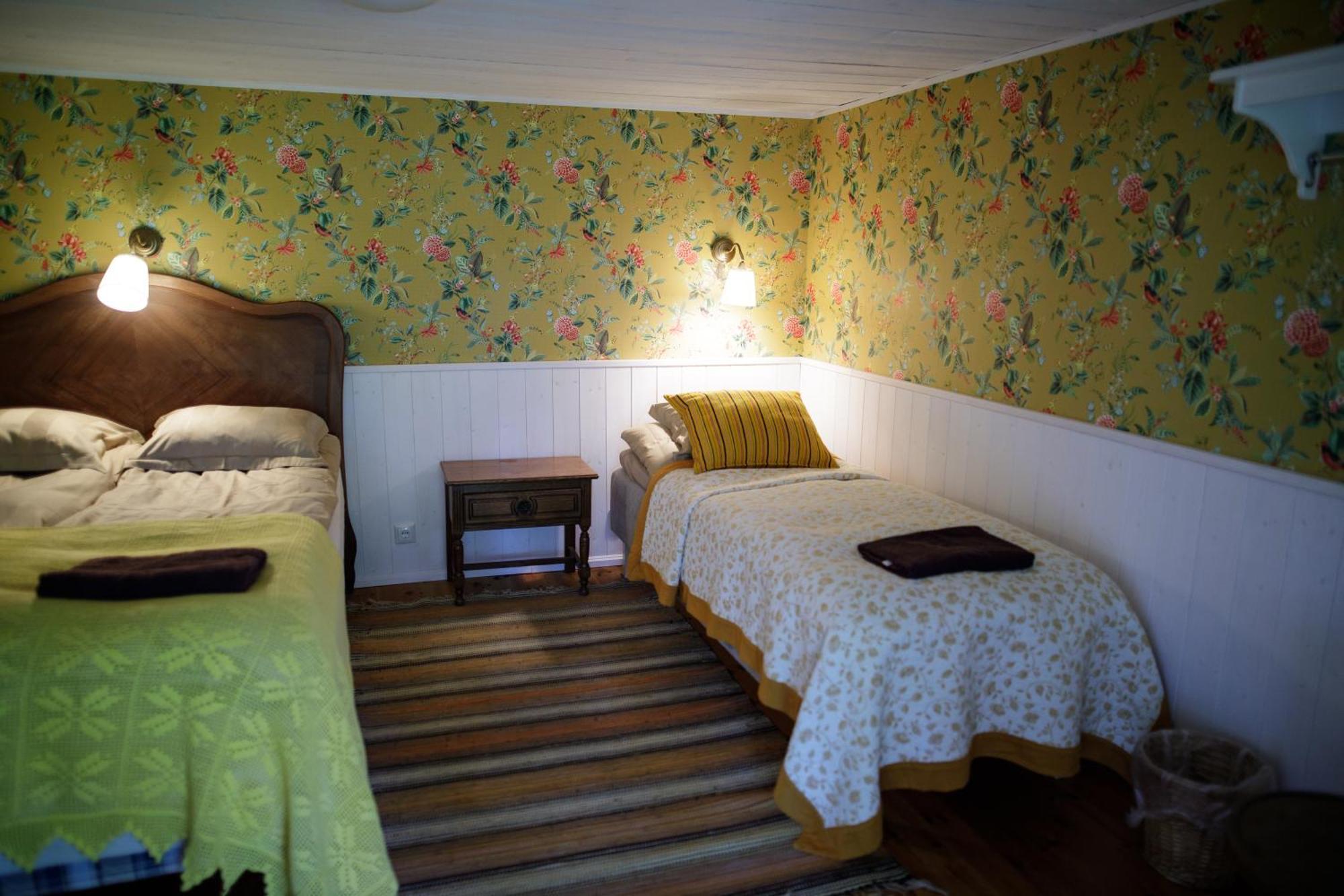Hotel Muhu Tonise Talu à Liiva  Extérieur photo